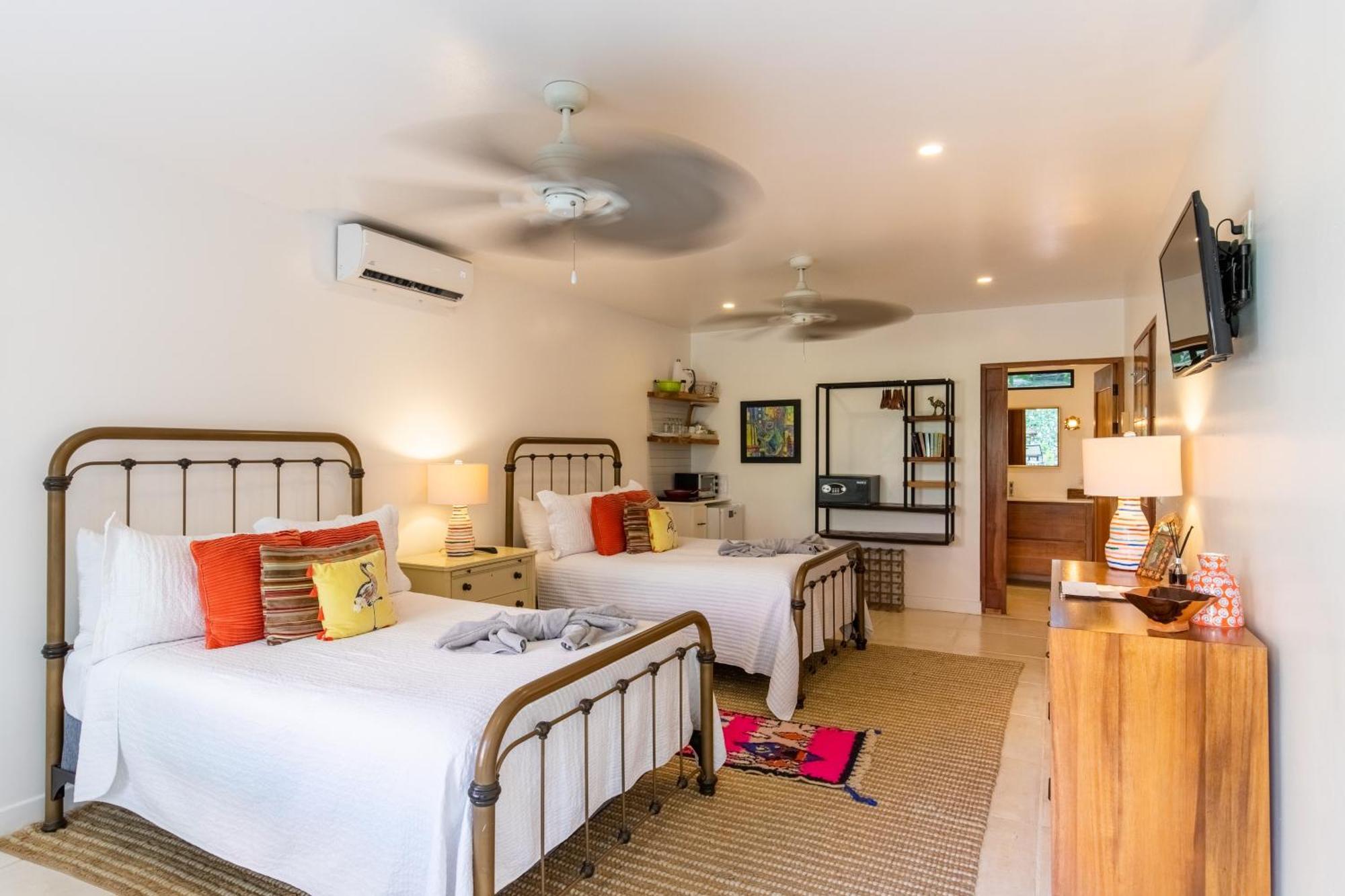 Casa Vitality Bed And Breakfast - Playa Guiones, Nosara - 4 Minute Walk To The Beach Екстер'єр фото