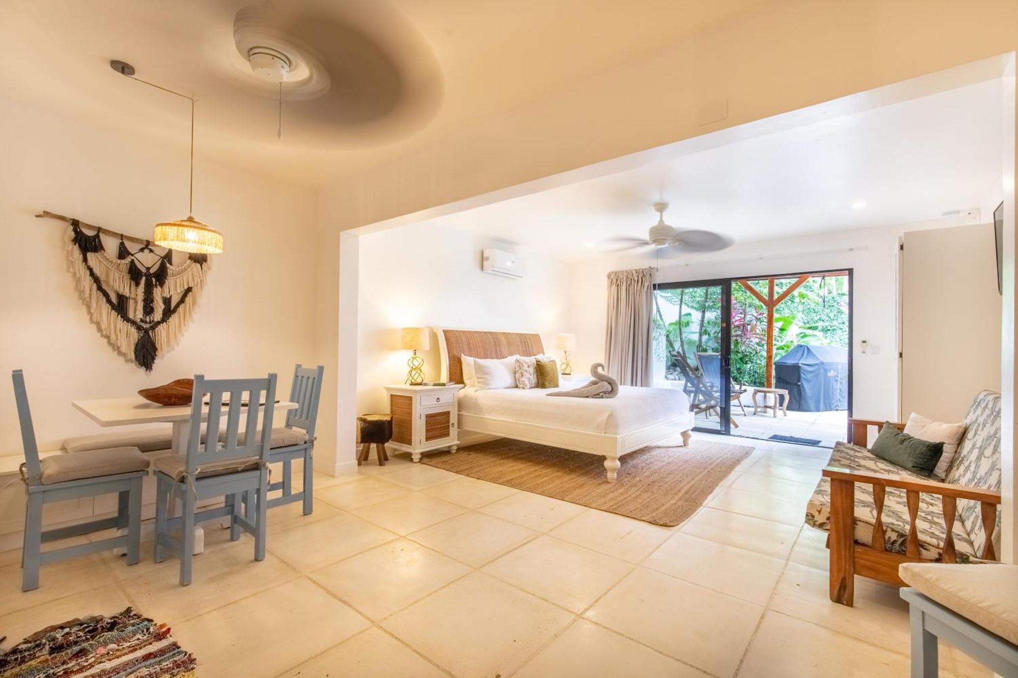 Casa Vitality Bed And Breakfast - Playa Guiones, Nosara - 4 Minute Walk To The Beach Екстер'єр фото
